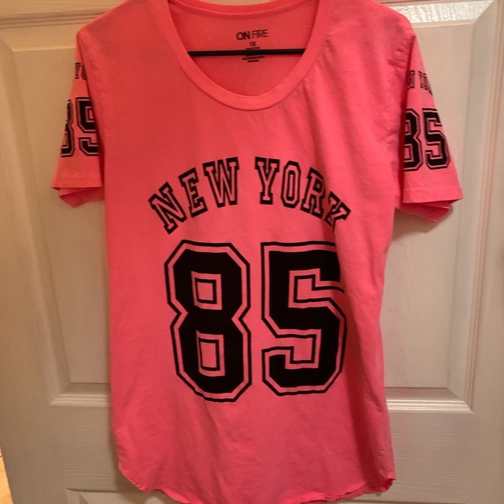 Tee shirt